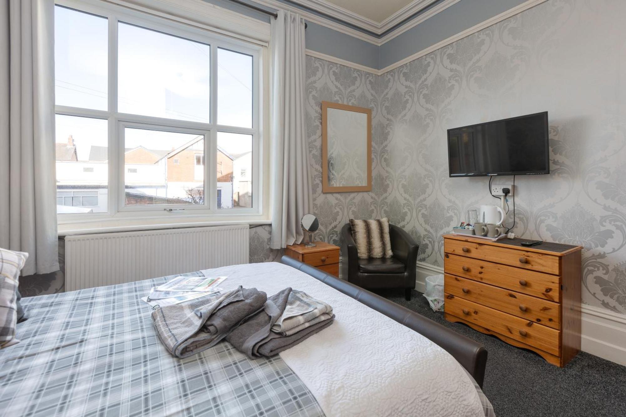 The Fairmile Bed & Breakfast ลิธึม เซนต์ แอนน์ส ภายนอก รูปภาพ