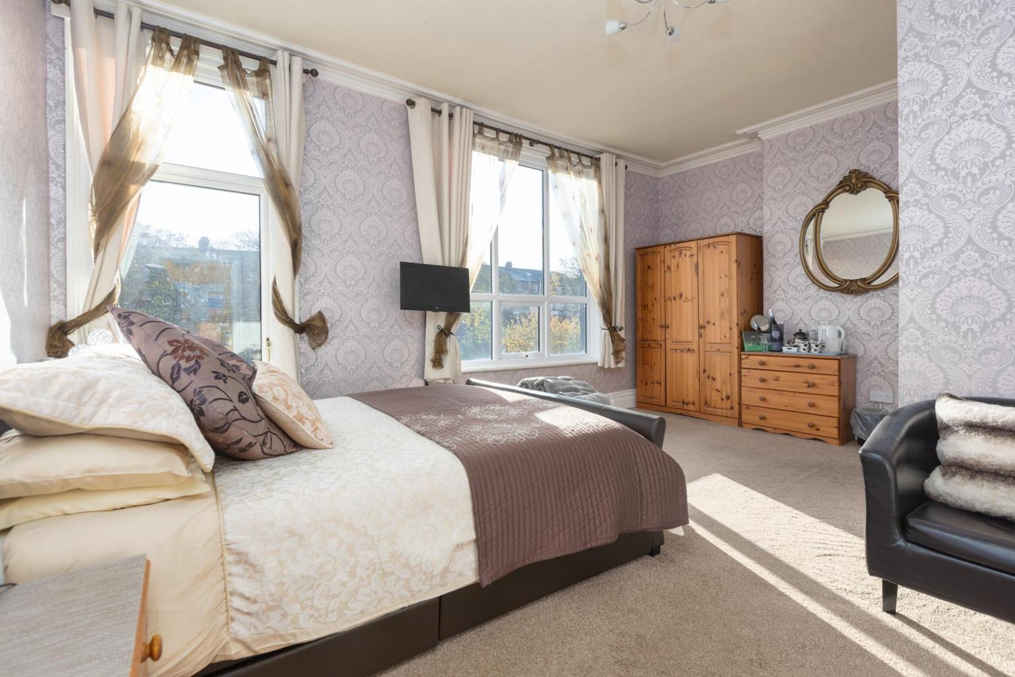The Fairmile Bed & Breakfast ลิธึม เซนต์ แอนน์ส ภายนอก รูปภาพ